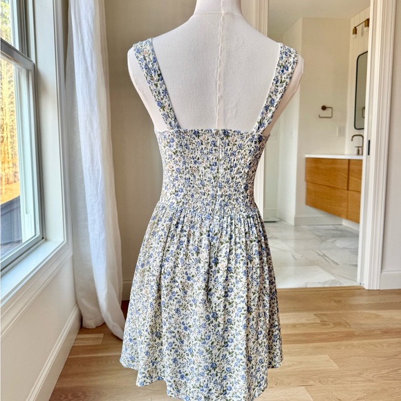 Reformation Taiga Dress - Blue and White Floral Sweetheart Mini - Size 0 - Picture 3 of 7
